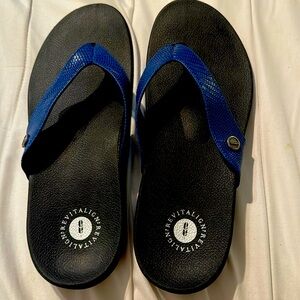 Revitalign Blue Thong Sandal Size 10B